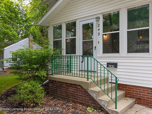 4th image of 249 Cowley Ave