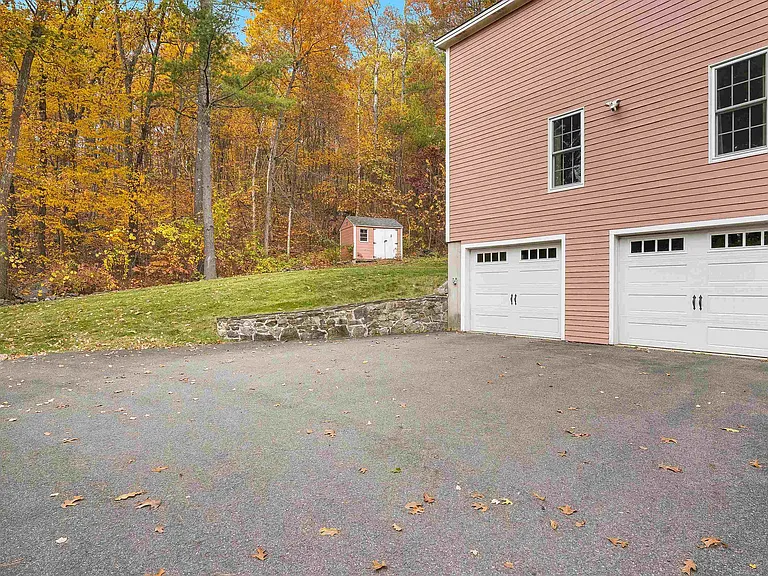 13 Bear Hill Rd — Photo 47