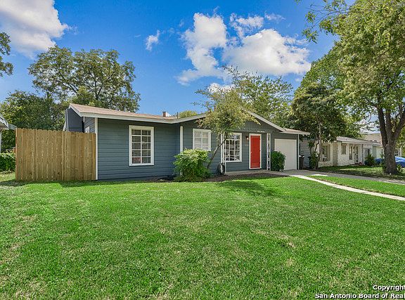 2nd image of 1114 Lovera Blvd