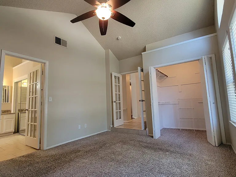 3217 Cliffview Dr — Photo 9
