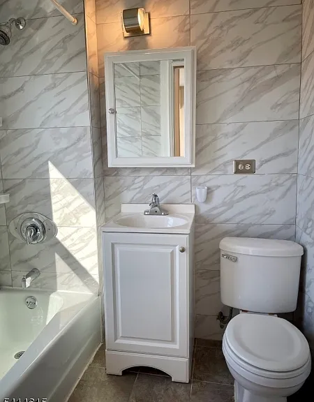 313 Hoover Ave #3 — Photo 3