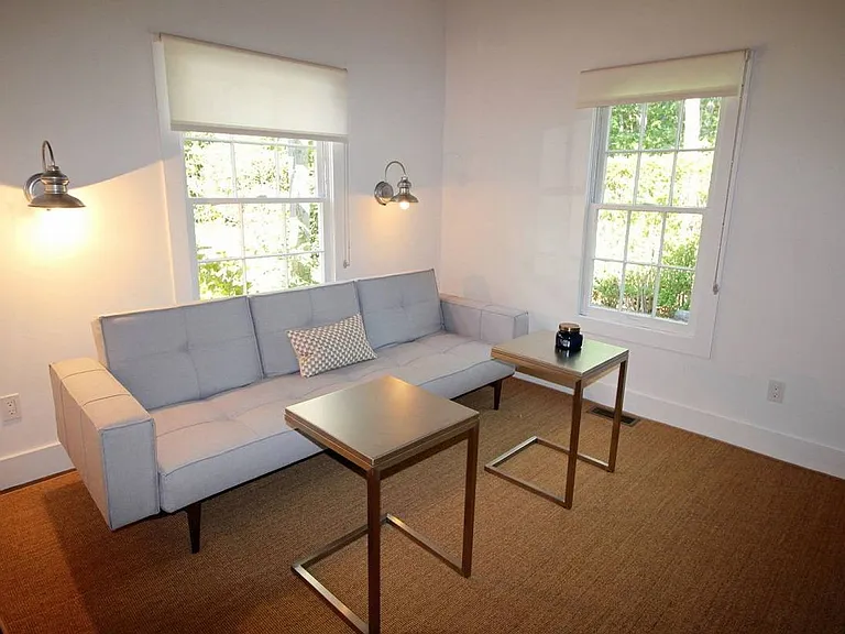4 Lee Ln — Photo 8