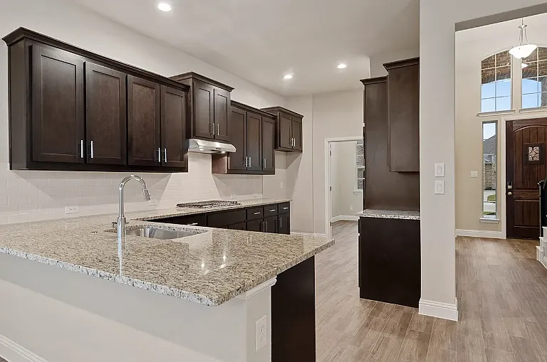 838 Poppie Ln — Photo 2