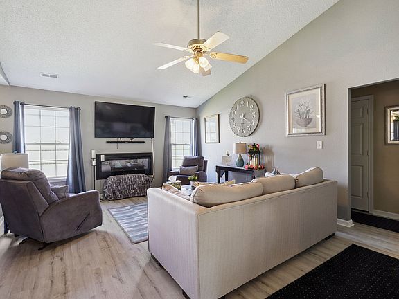 4th image of 7141 Karst Ct