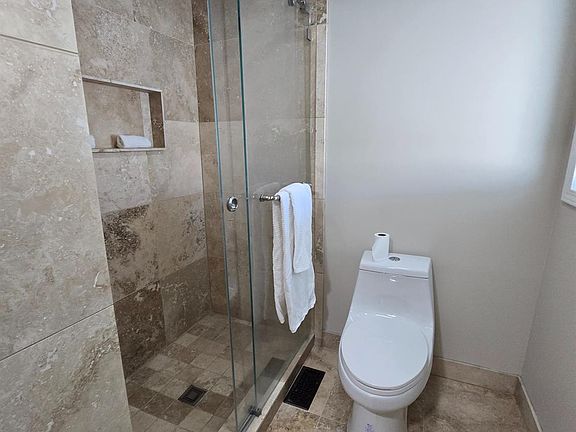 4th image of 108 Cardinal Way