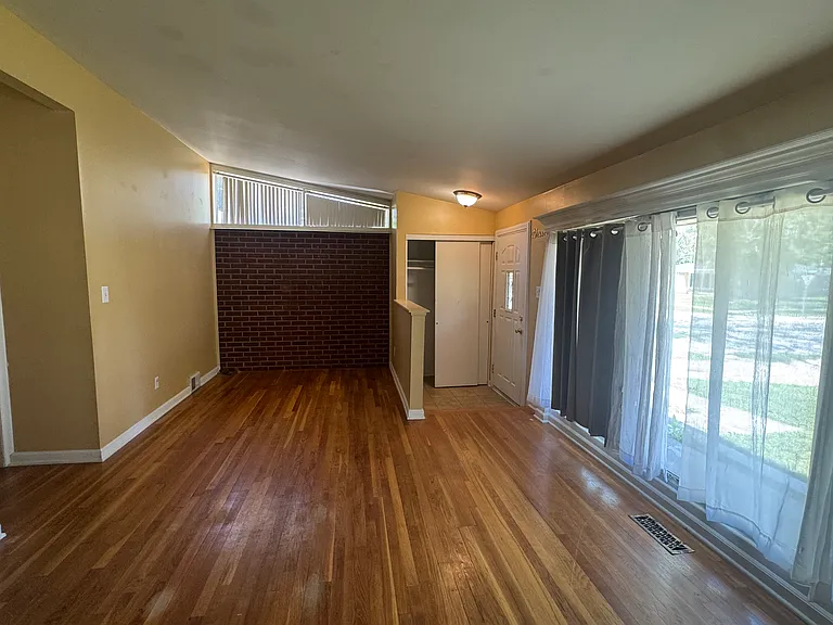 5314 Streefkerk Dr — Photo 17