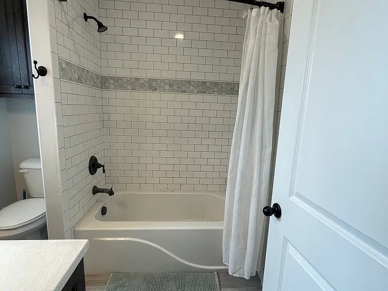 502 N 2420 E — Photo 9