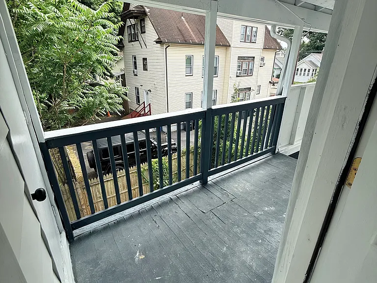 105 Bridgeport Ave #2 — Photo 24