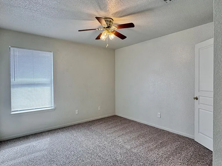 5603 Golden Dr — Photo 10