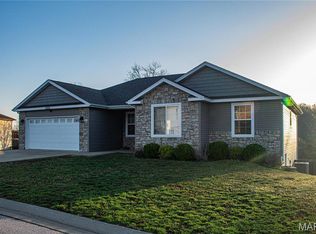 113 Creek View Dr, Saint Robert, MO 65584