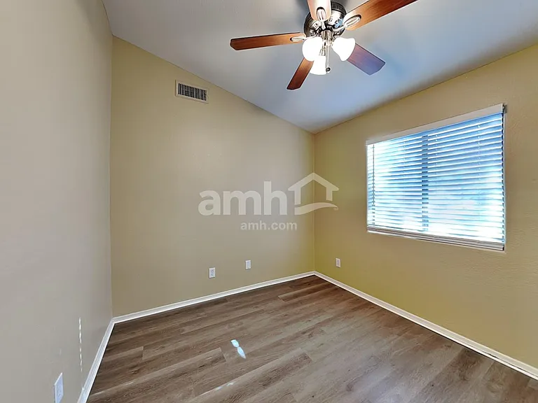 1925 E Palomino Dr — Photo 10