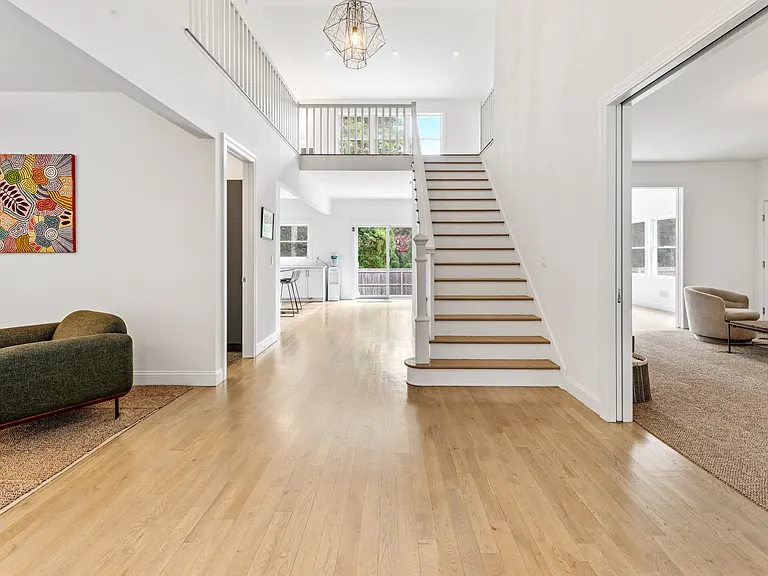 38 Lincoln St — Photo 8