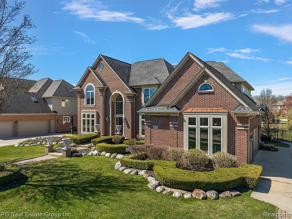 61363 Crown Point Dr, Washington, MI 48094 | Zillow