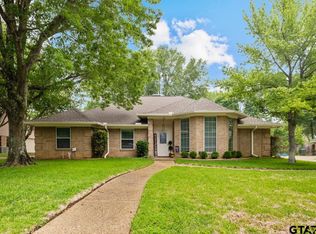 1301 Wimbledon Dr, Tyler, TX 75703