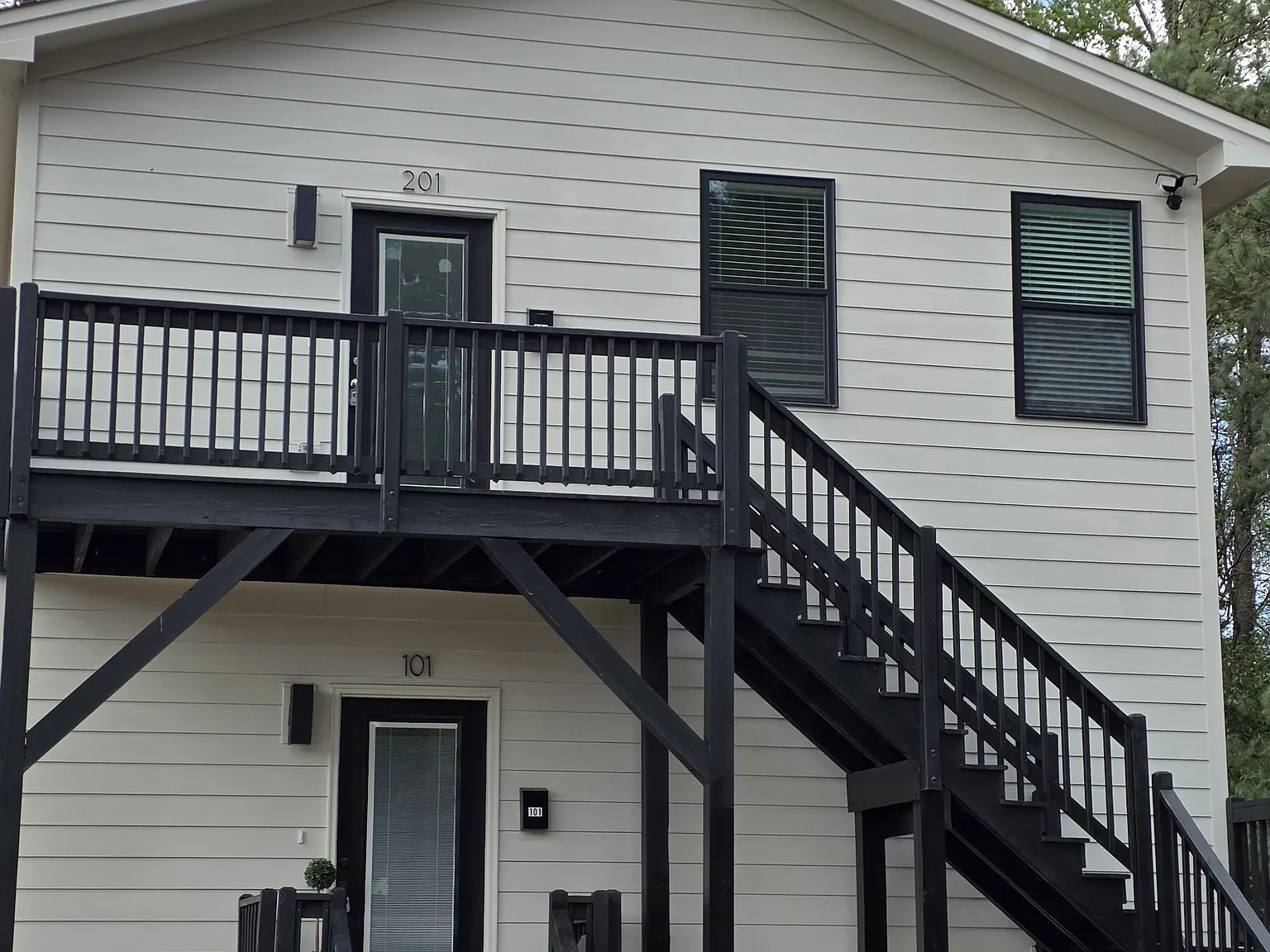 2 bed, 800 sqft, $1,700 — Photo 3