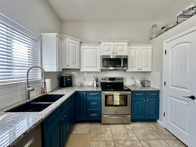 1319 S Brooke Ln — Photo 8