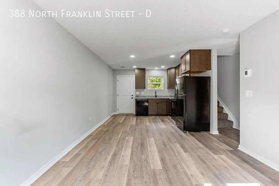3 Bedroom Townhome In Richwood!! Available October 2026 — Photo 4