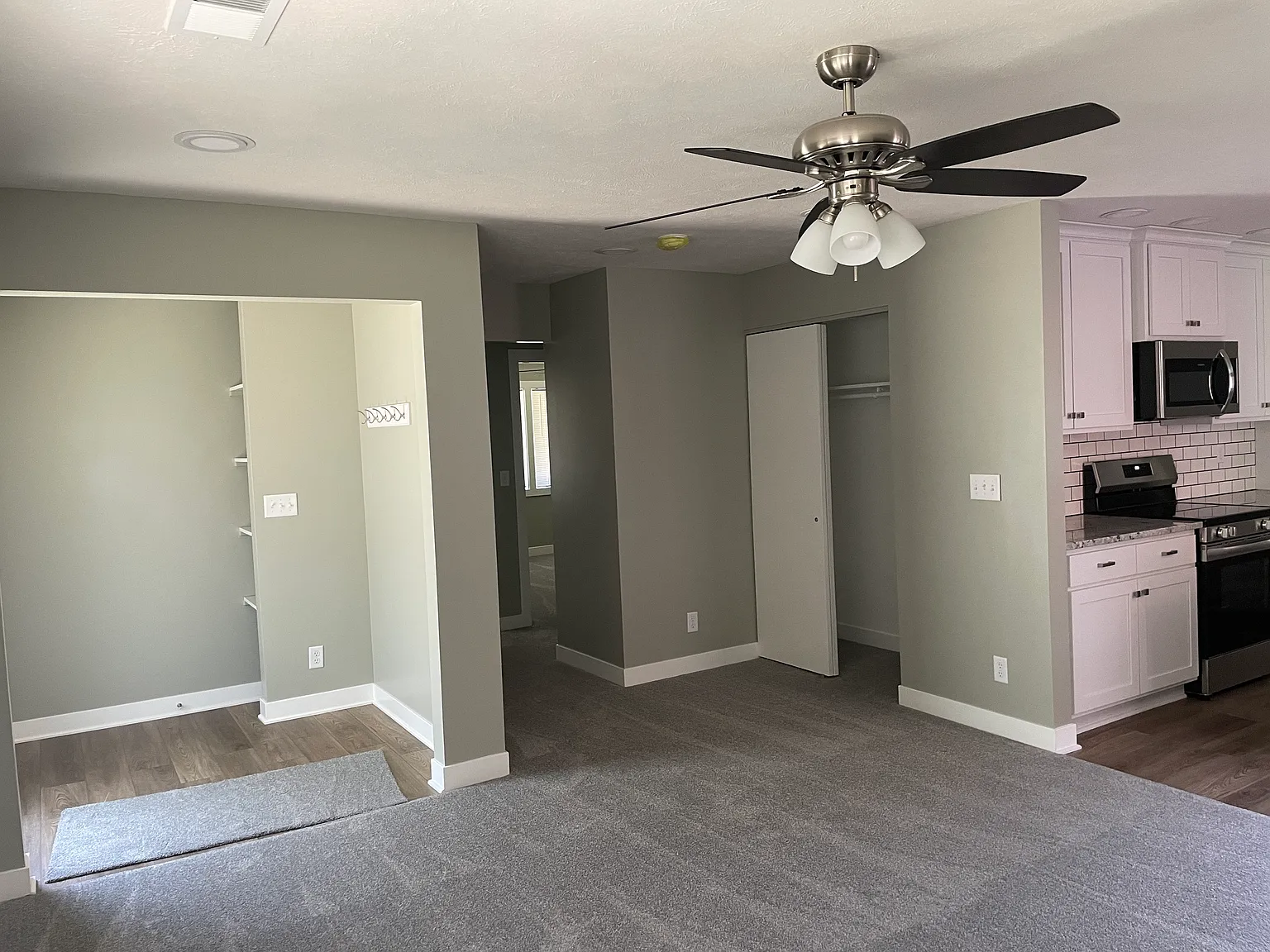 4551 Meredeth St — Photo 4