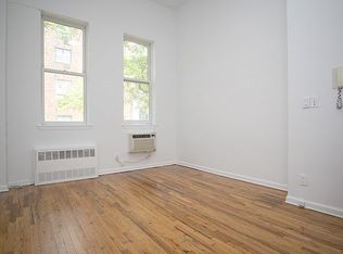 320 W 22nd St APT 1C, New York, NY 10011