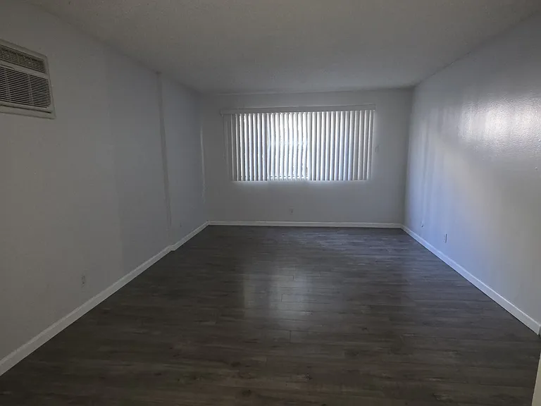 2515 Ocean View Ave #109 — Photo 5