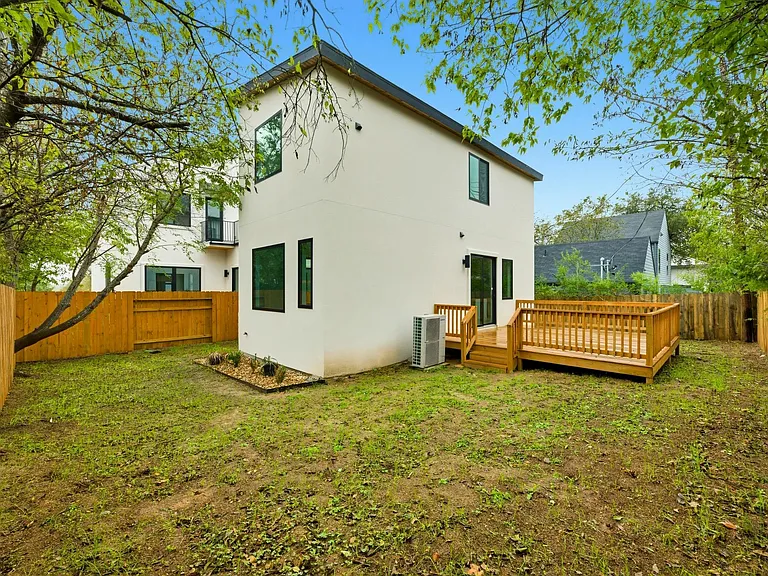 802 Philco Dr #2 — Photo 26
