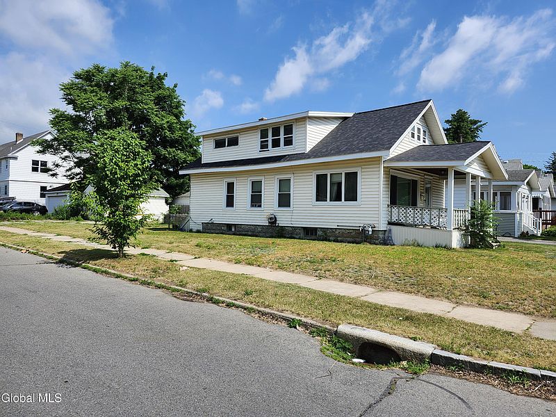 2nd image of 875 Hazelwood Avenue