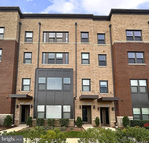 44766 Tiverton Sq Photo 1