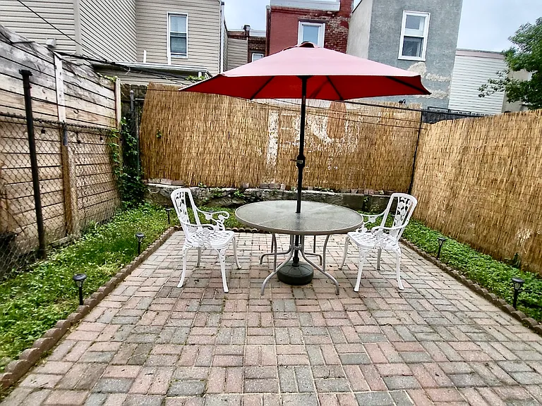 1619 E Berks St — Photo 10