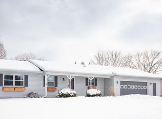 N5648 Quarterdeck Dr, Onalaska, WI 54650