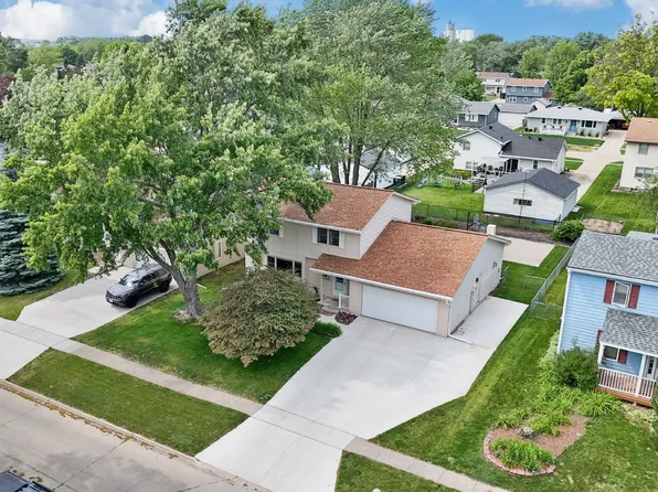 295 Corene Ave, Waukee, IA 50263