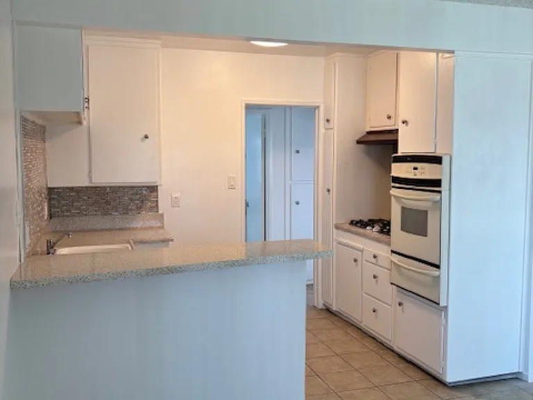 9382 Cellini Ave — Photo 5