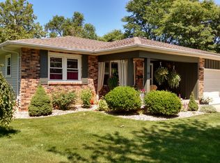 12075 Greenview Ct, Grand Blanc, MI 48439