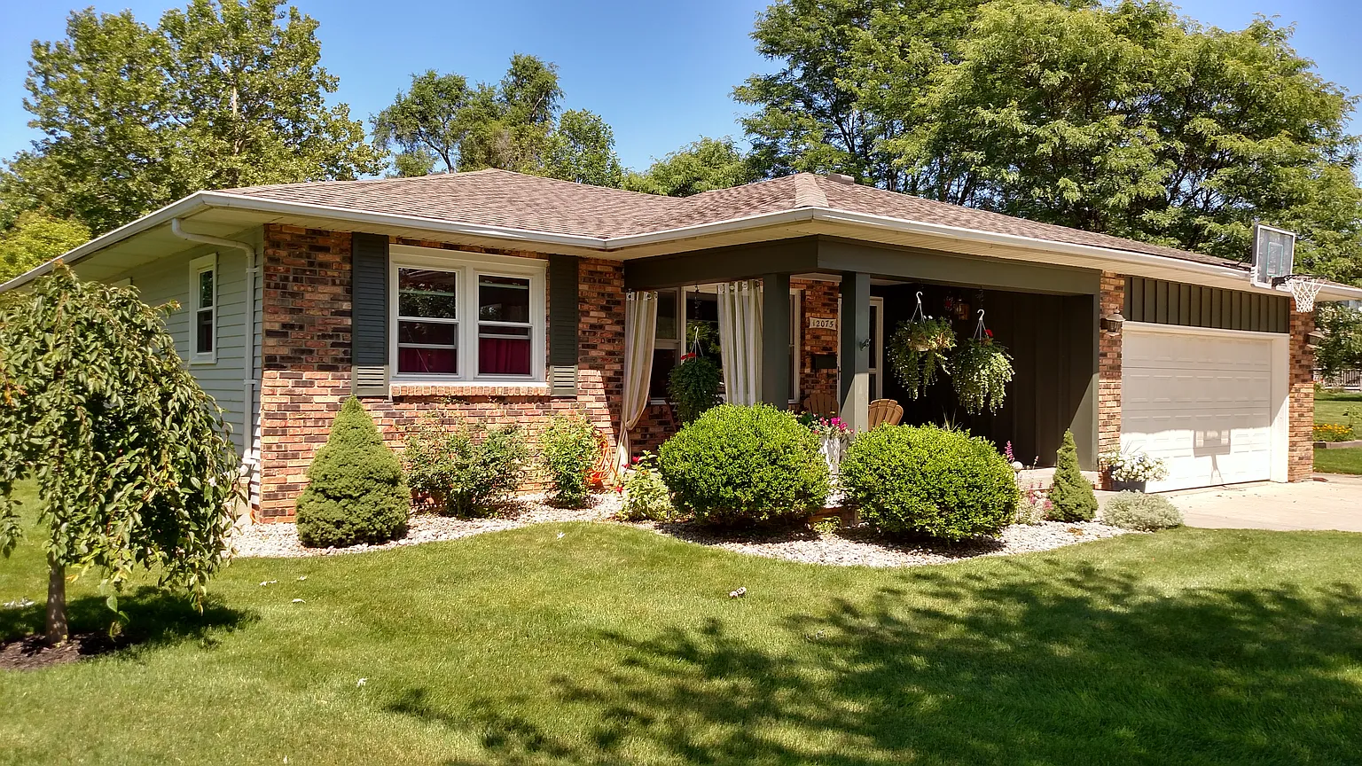 12075 Greenview Ct photo 1