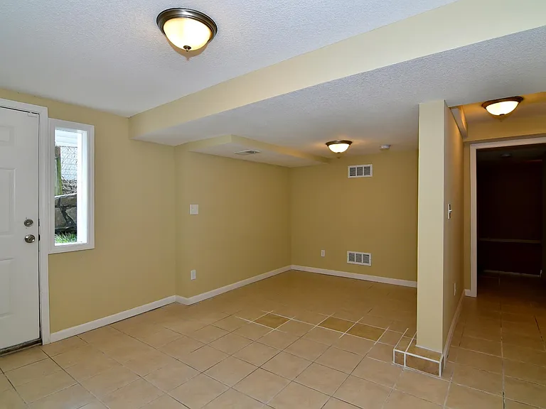 5712 Garfield Ave — Photo 9