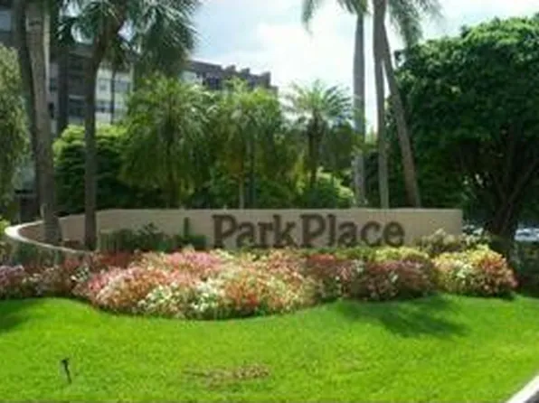 1000 Saint Charles Pl APT 215, Hollywood, FL 33026