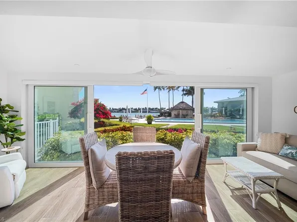 2850 Gulf Shore BLVD N #108, NAPLES, FL 34103