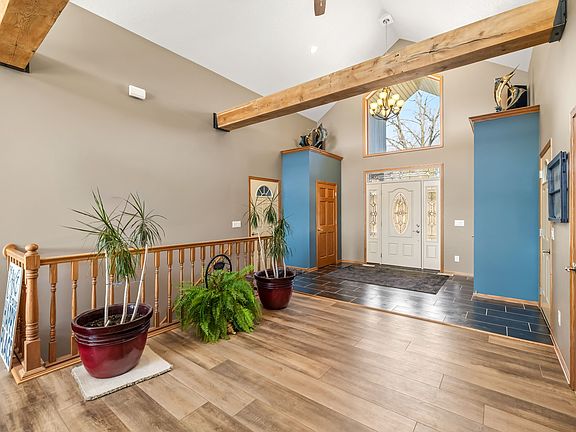 4th image of 134 Hillcrest Rdg