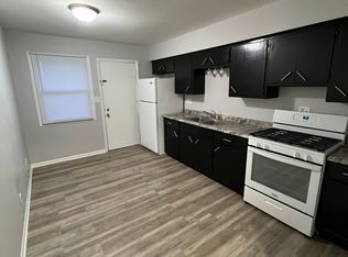 4704 37th Ave APT 3, Kenosha, WI 53144