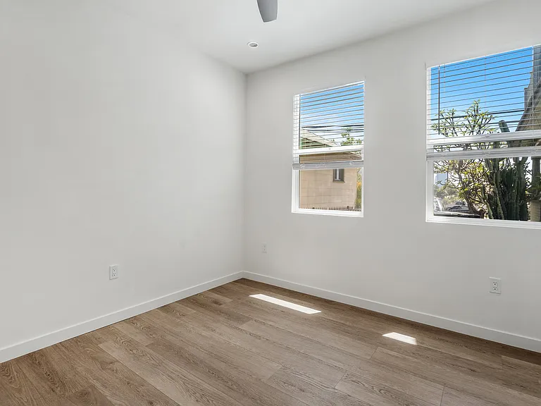 602 Douglas St #602 — Photo 19