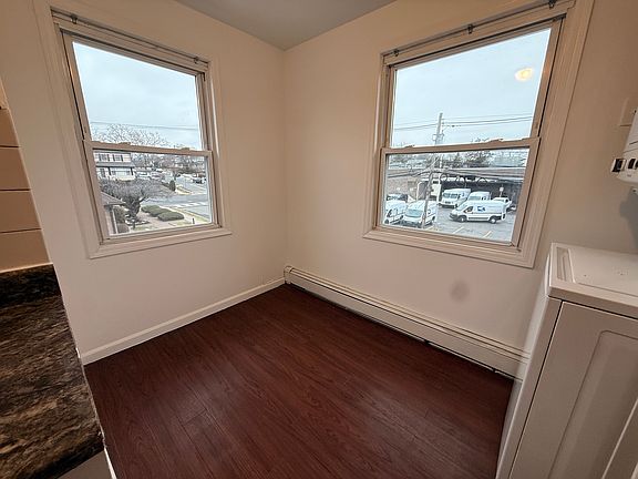 5th image of 999 Virgil Ave Floor 2