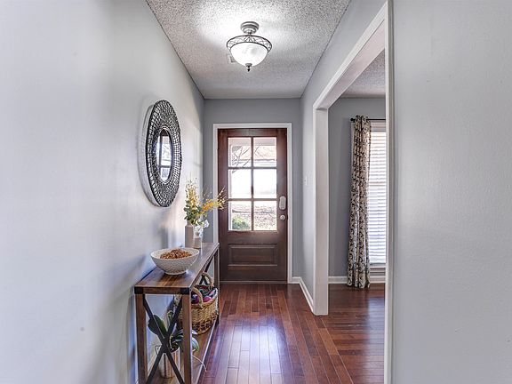 4th image of 2908 Mikeyair Dr