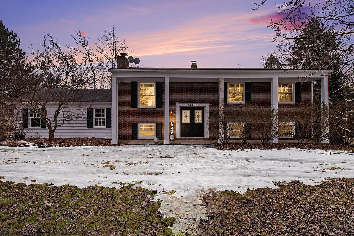 Building Photo - 13428 Sequoia Ln