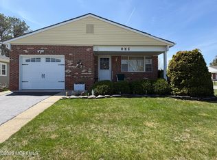 1 Claremont Street, Toms River, NJ 08757