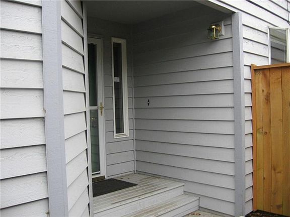4th image of 210 99th Ave SE