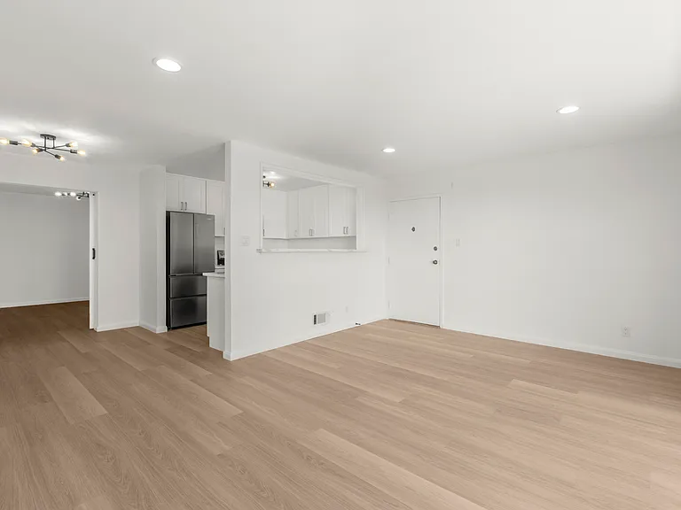 70 Crestline Dr #6 — Photo 5