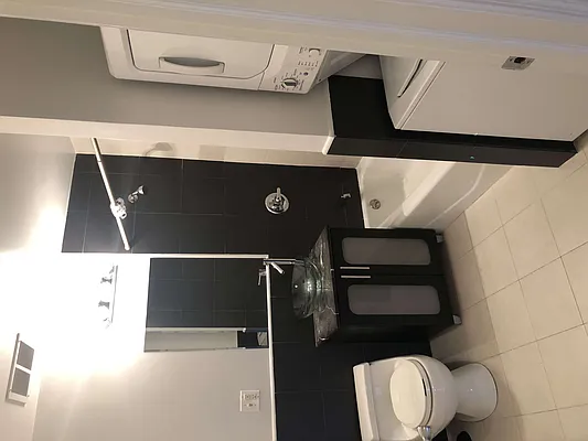 Rented by Carnegie Management Inc | media 32