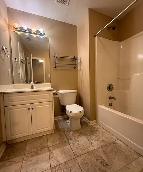 235 High Point Way #1 — Photo 11
