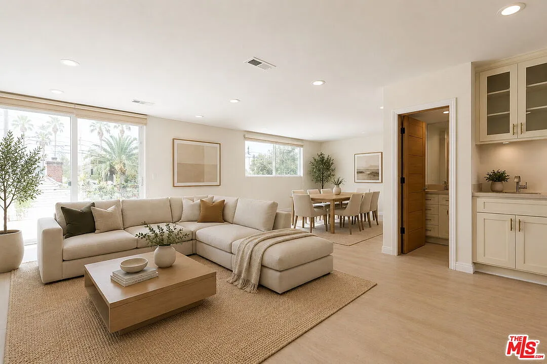 3 bed, 2.5 bath, 2100 sqft, $11,300 — Photo 1