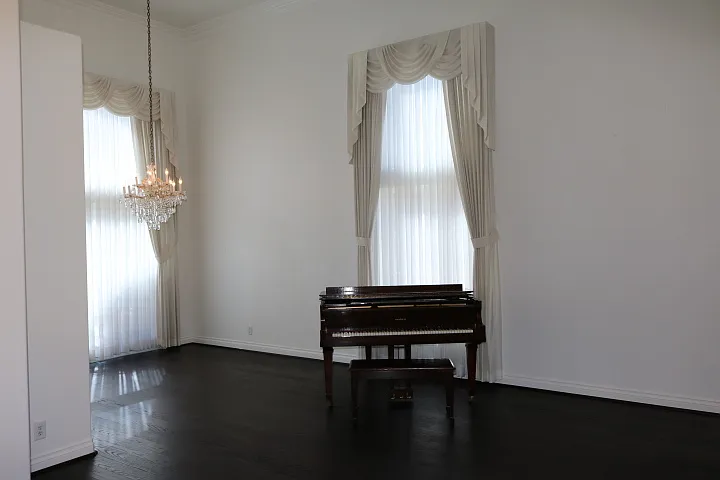 14049 Claremont Ln — Photo 11
