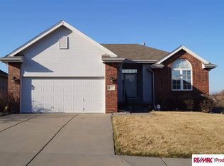 18904 Josephine St, Omaha, NE 68136